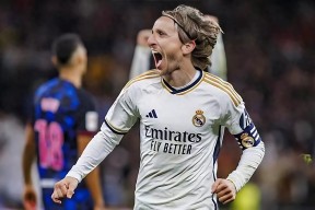 华体会下载-巴萨战平AC米兰，莫德里奇补时绝平德甲的简单介绍