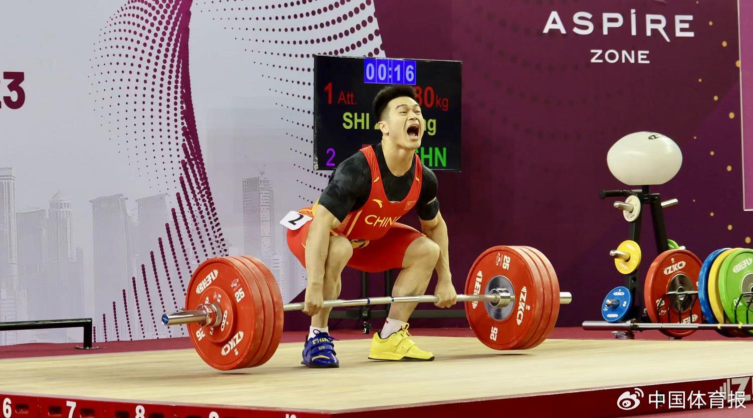 华体会登录-拉脱维亚举重选手喜获银牌,激动领奖的简单介绍 第1张 华体会登录-拉脱维亚举重选手喜获银牌,激动领奖的简单介绍 第1张